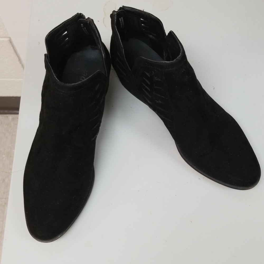 STEVE MADDEN BOOTIES